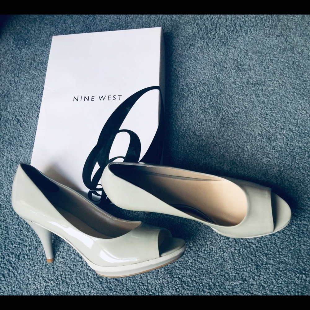 Women’s shoes